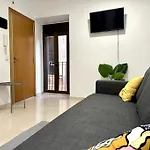 Little Horse Apartments 2